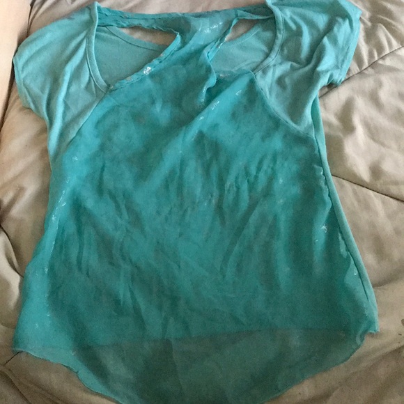 A shirt - Picture 2 of 2